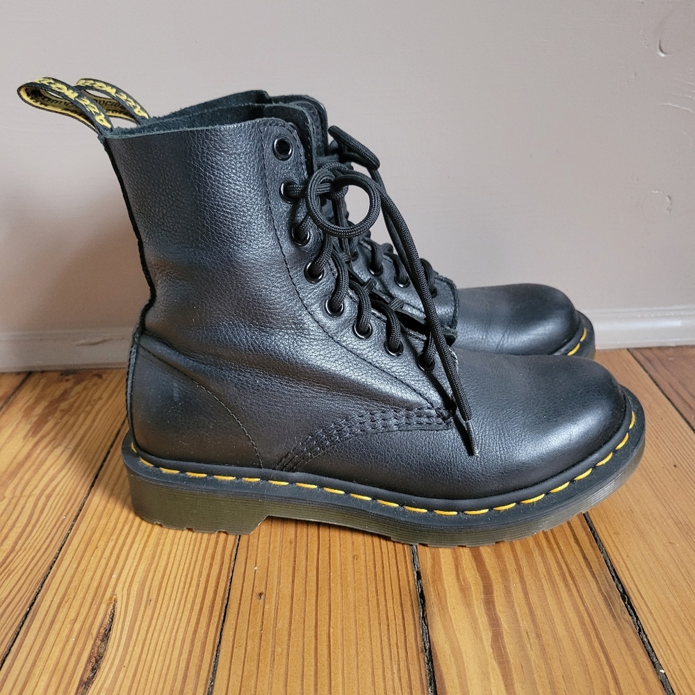 Dr Martens black leather pascal boots 7 1460